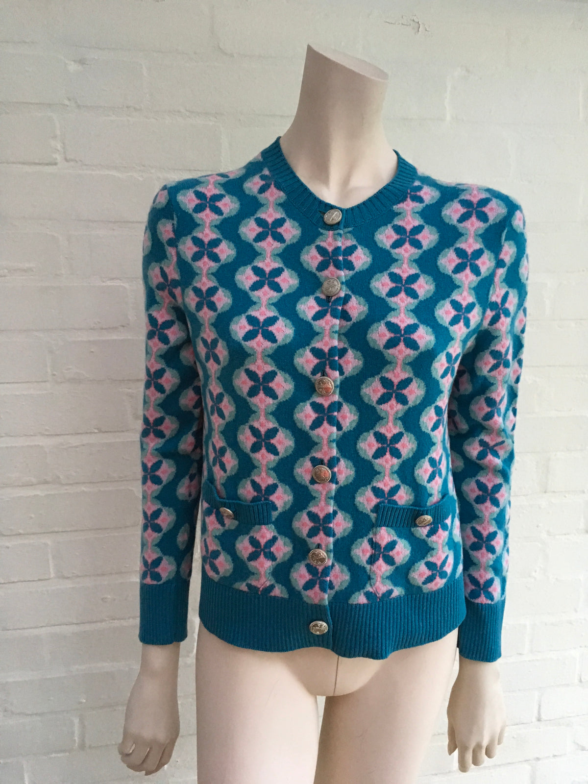 CHANEL 2017 PARIS CUBA CROP CASHMERE CARDIGAN Ladies