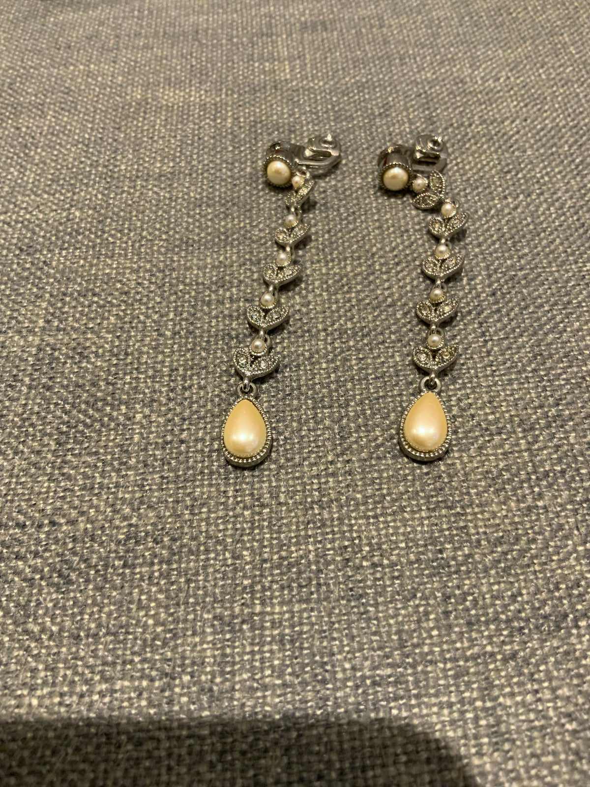 Design Gallery Kent Drop Pearl Silver Earrings ladies