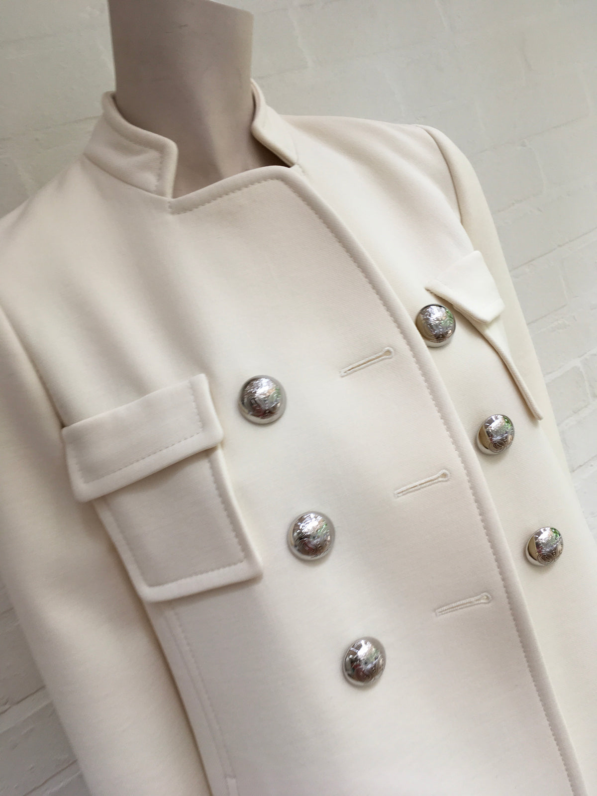 GUCCI White Wool-crepe Double Breasted Napoleon Coat Size I 36 ladies