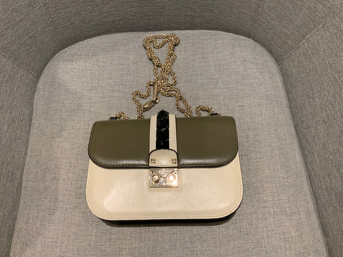Valentino Vitello Medium Tri-Color Glam Lock Rockstud Flap Bag Handbag ladies