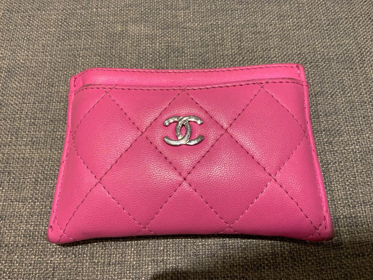 CHANEL Lambskin Quilted 2021 Neon Pink CC Logo Card Holder Wallet ladies