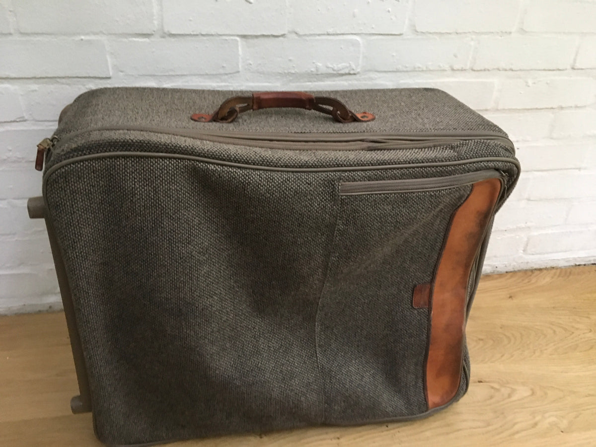 Hartmann Wool Tweed Collection 27" Expandable Suitcase Mobile Traveler Luggage Men
