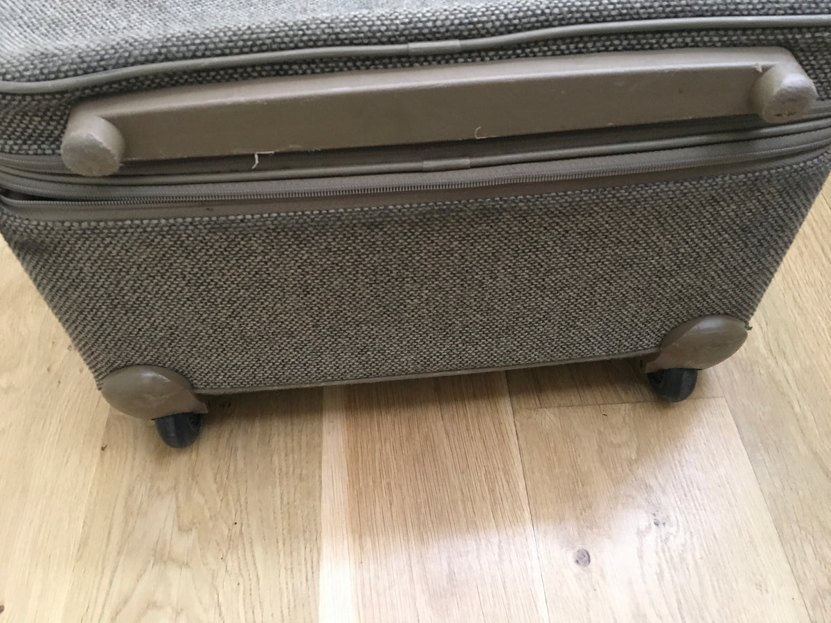 Hartmann Wool Tweed Collection 27" Expandable Suitcase Mobile Traveler Luggage Men
