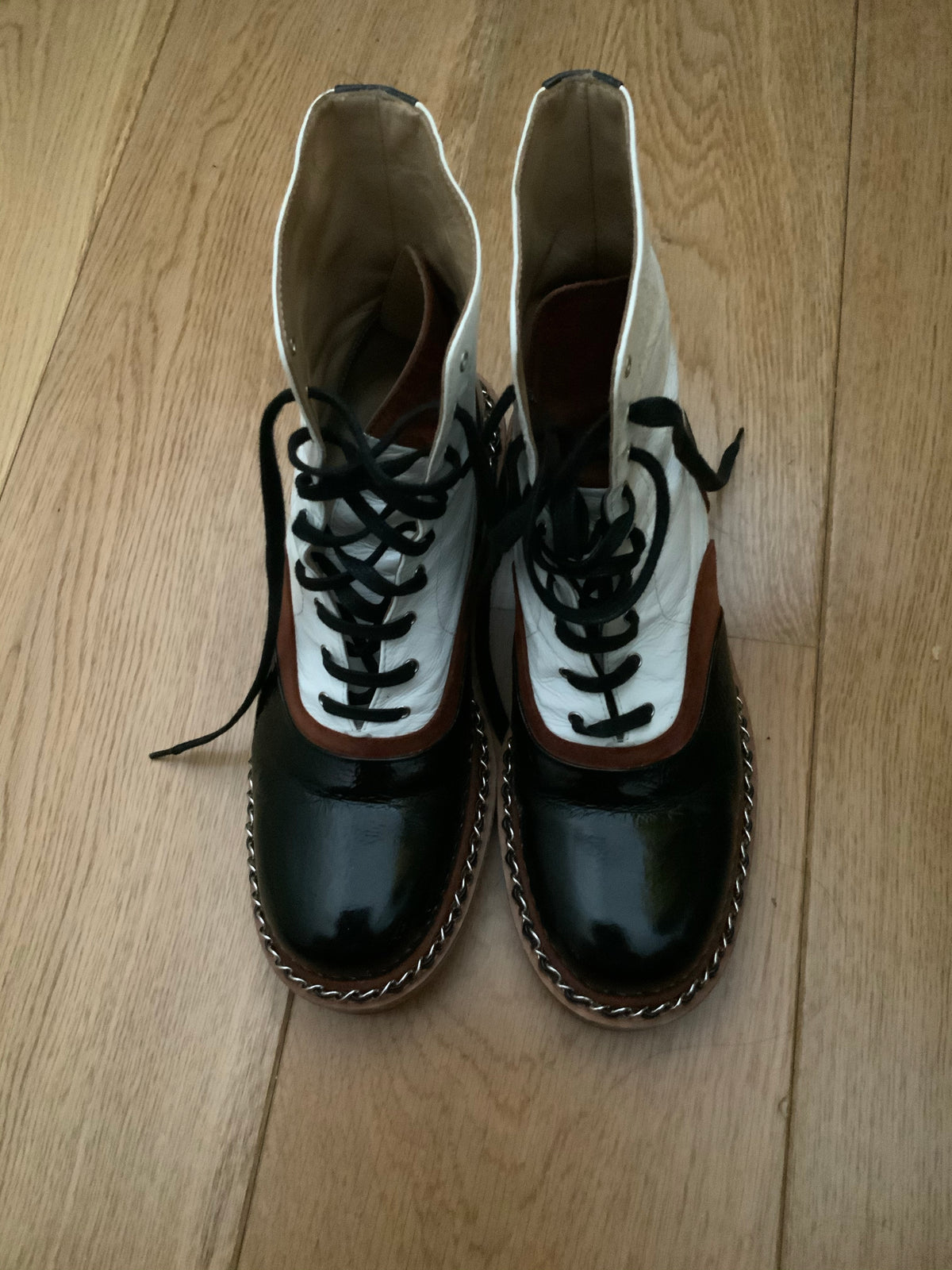 CHANEL Most wanted ICON patent combat boots Size 38 UK 5 US 8 ladies