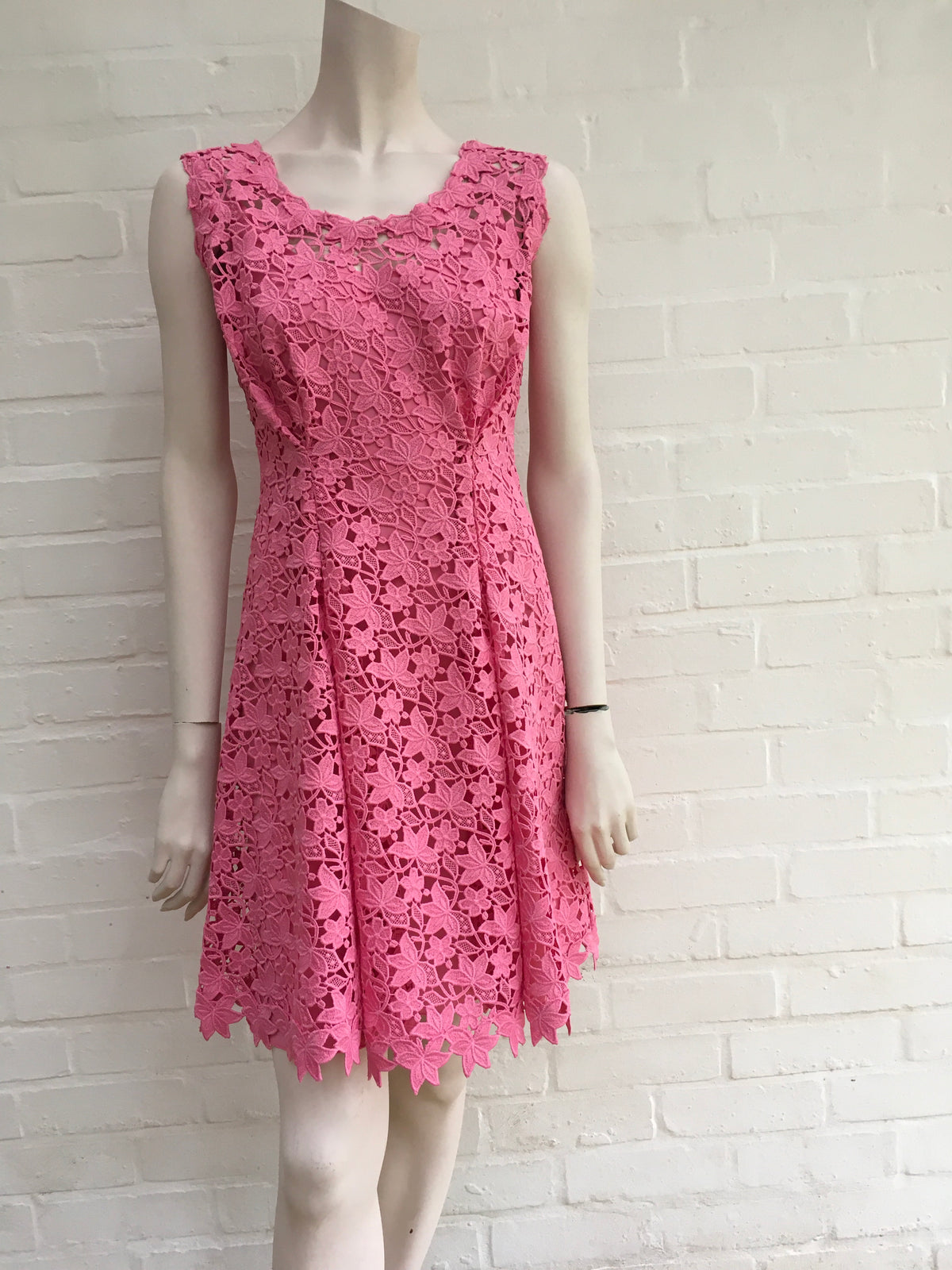 Ermanno Scervino Sleeveless Pink Floral Lace Dress Size I 42 UK 10 US 6 ladies