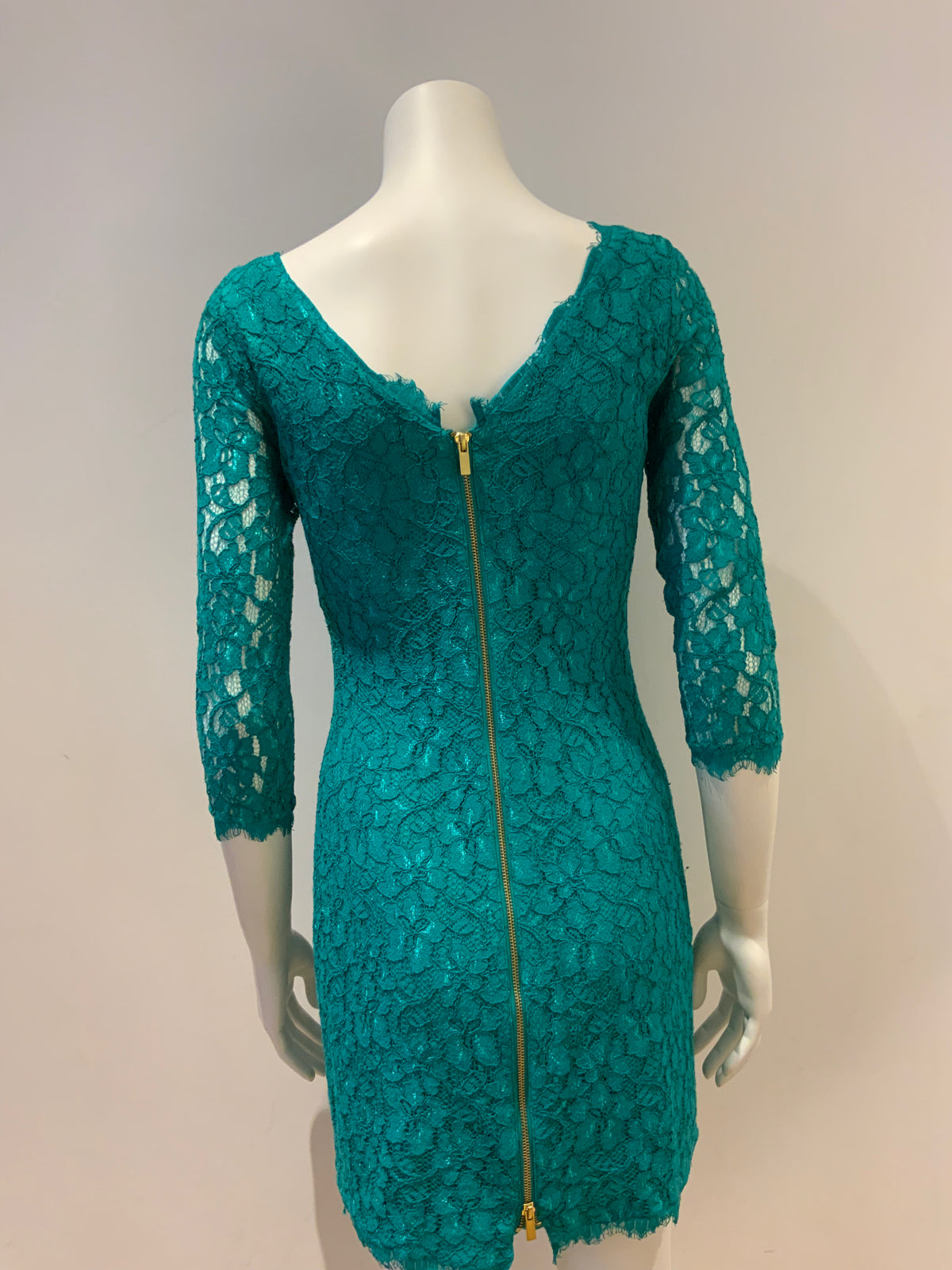Diane von Furstenberg Zarita lace mini dress Size US 4 UK 8 S SMALL ladies