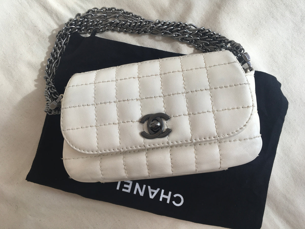 Chanel White Square Quilted Leather Mini Flap Handbag Multi Chain Bag Rare Ladies