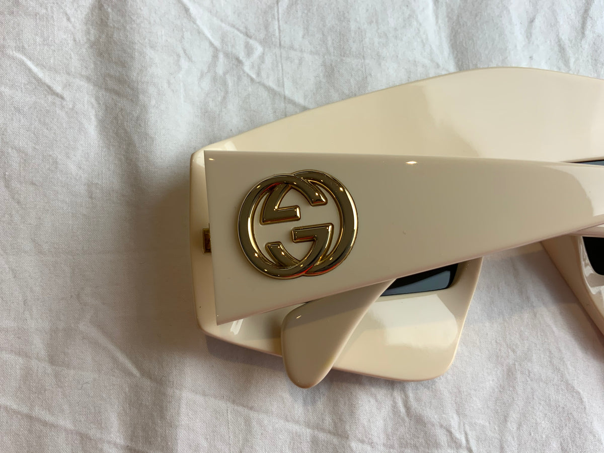 GUCCI Acetate Crystal Hollywood Forever Tear Drop Sunglasses GG0359S Ivory ladies