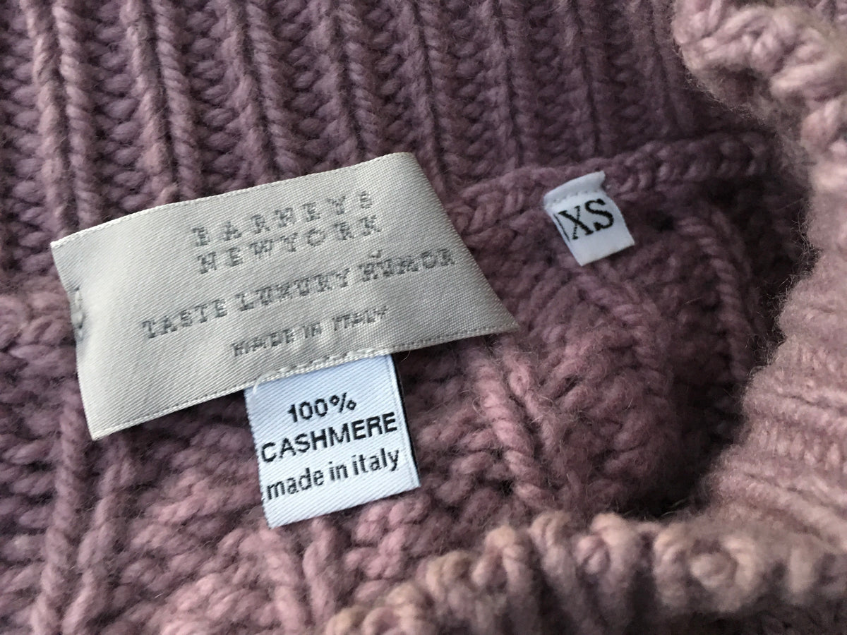 Barneys New York Taste Luxury Humor Cashmere Cable Knit Sleeveless Sweater Ladies
