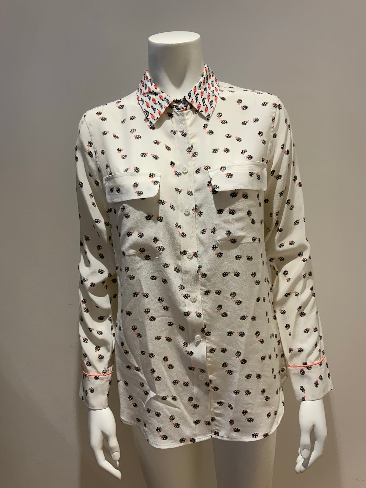 EQUIPMENT Slim Signature Ladybug Print Shirt BLOUSE SIZE S/P Small ladies
