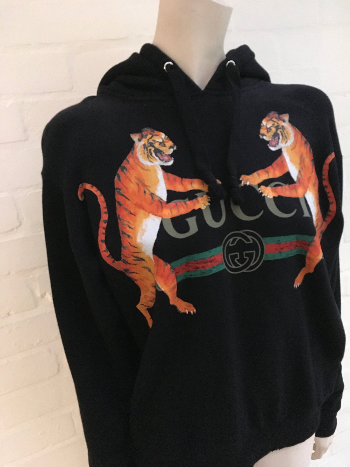 GUCCI tiger black logo sweatshirt top hoodie Size XS ladies