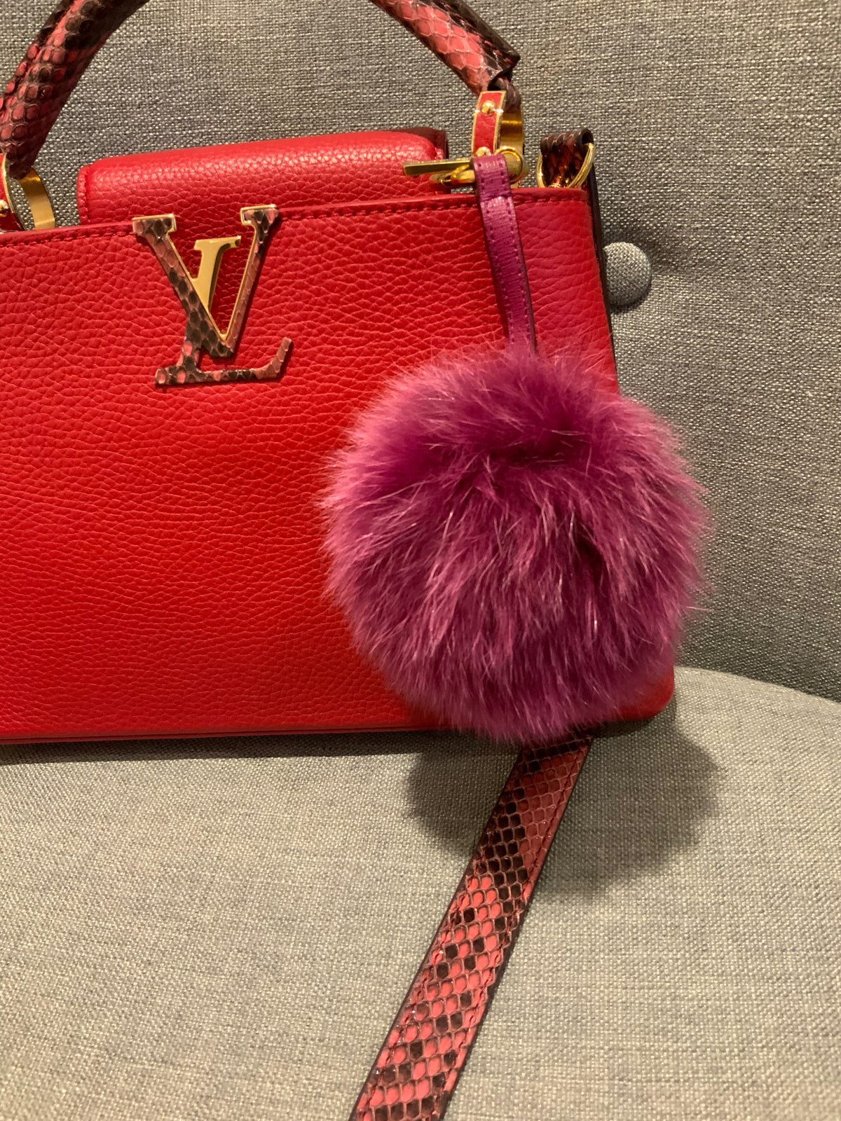 FENDI POM POM BAG CHARM MAGENTA FOX FUR, GOLD HARDWARE KEY RING ladies