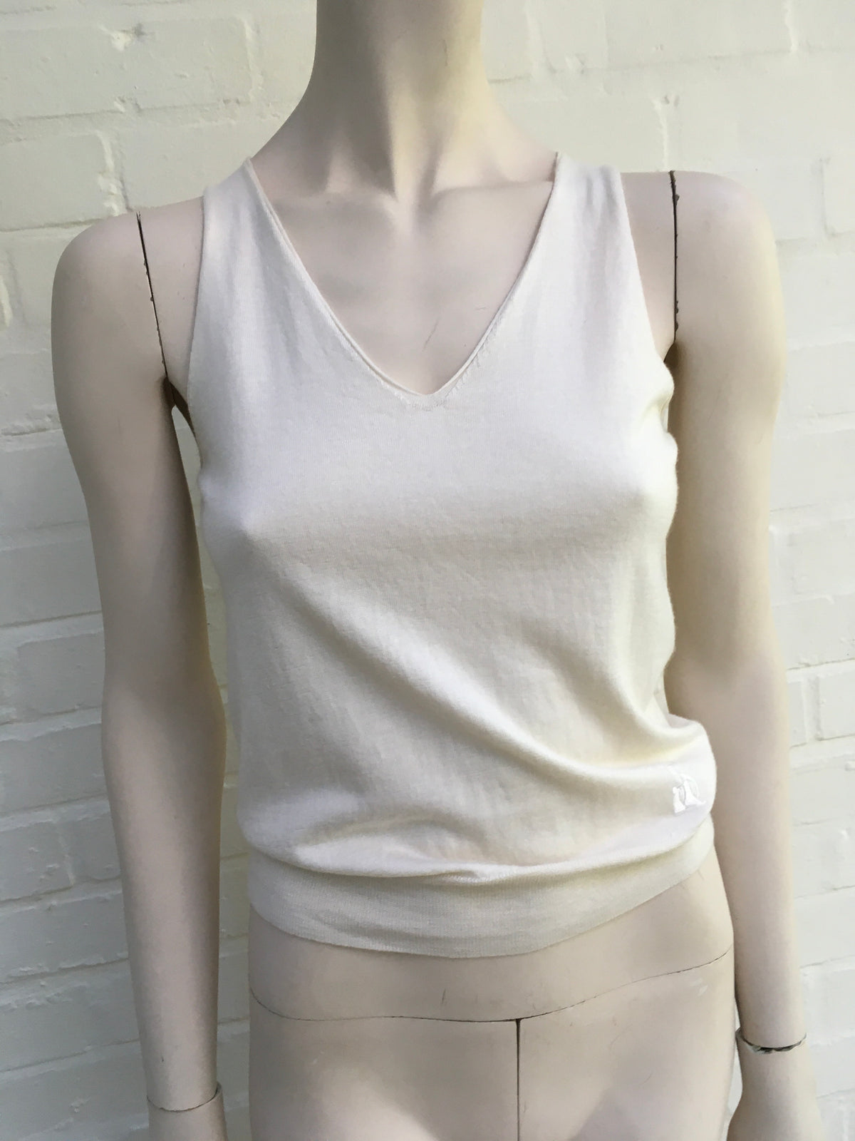 LANVIN Thin Knit Cashmere V neck Top Size XS ladies
