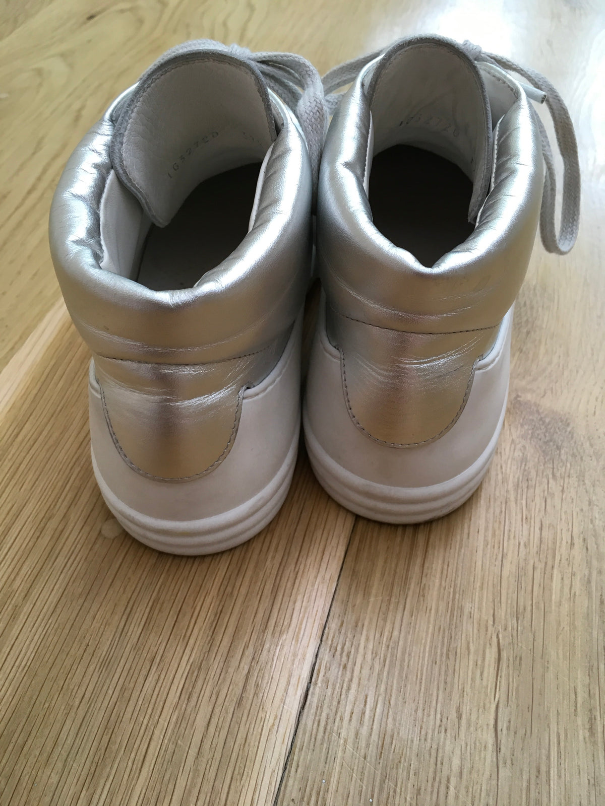 CHANEL SILVER HIGH TOP SNEAKER TRAINERS Ladies