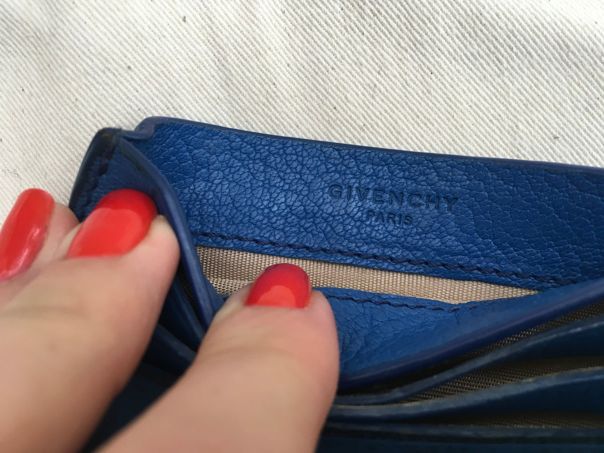GIVENCHY Pandora Card Holder In Blue Leather Ladies
