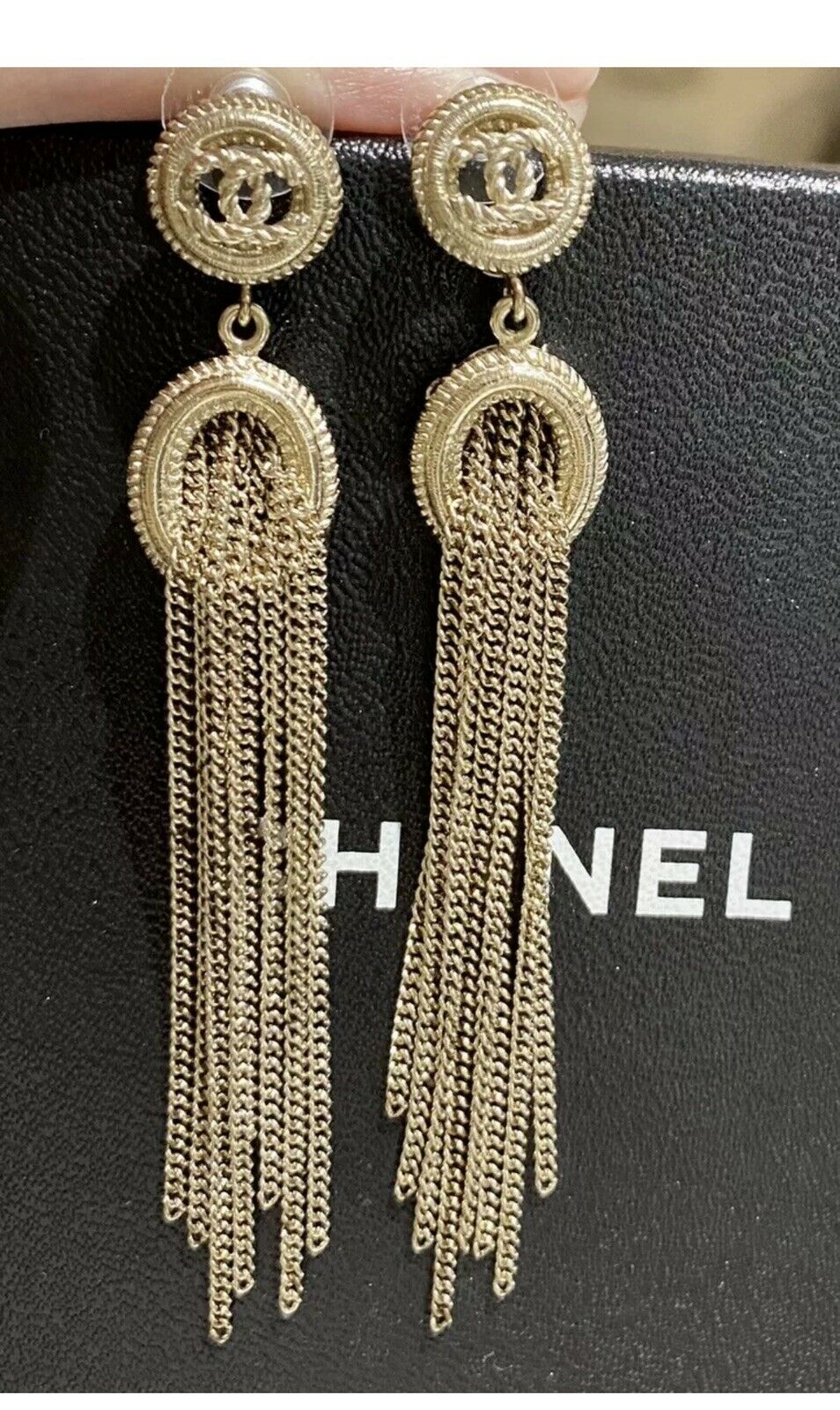 CHANEL SOLD OUT Limited Edition CC Drop Tassel Fringe Earrings ladies