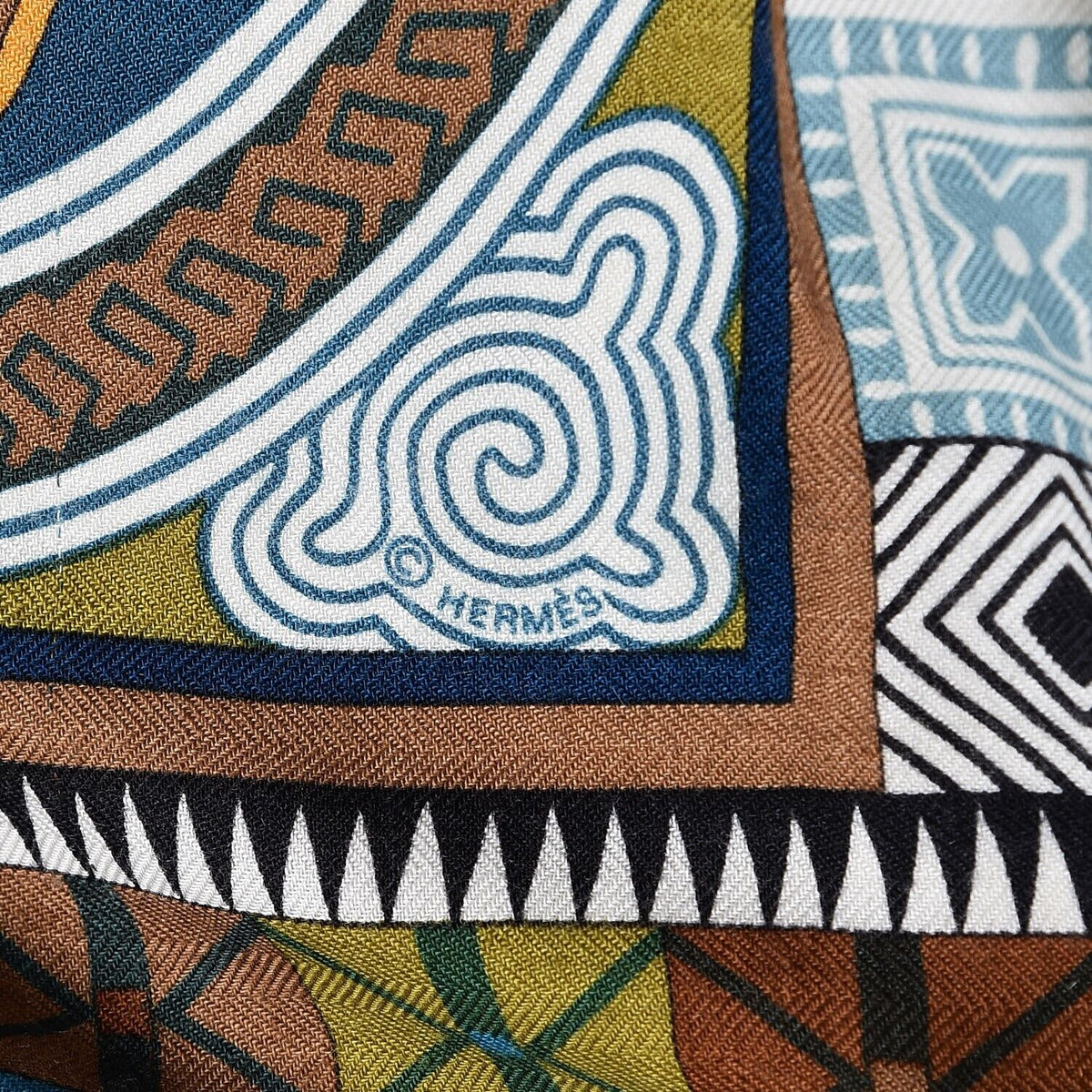 Hermès Hermes Paris Cent Plis Des Miao Cashmere Silk Shawl -140cm Scarf/Wrap ladies