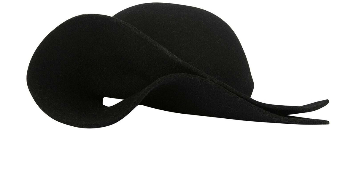EXTREMLY RARE Comme des Garçons Stephen Jones Wool Hat ladies