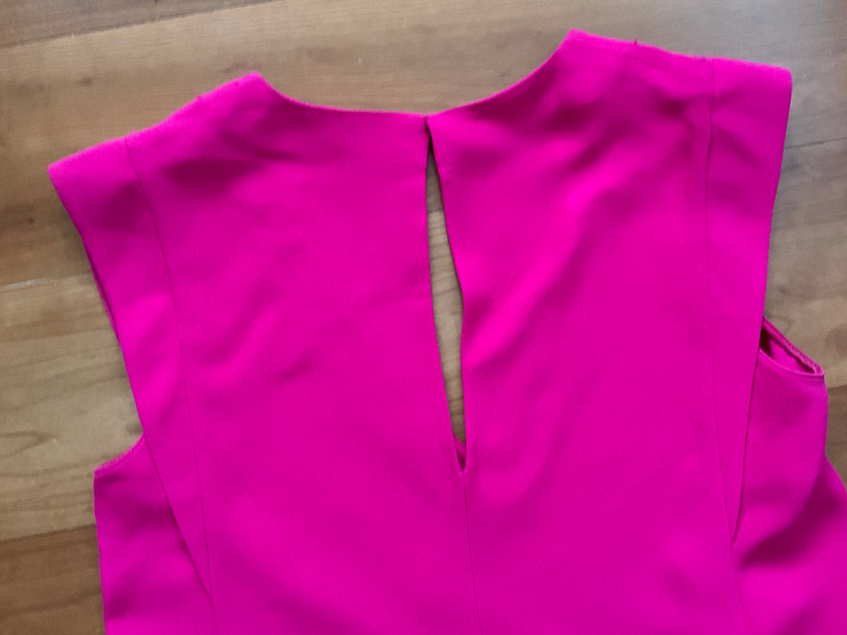 Wonderful MIU MIU Pink Ruffeled Bow Detail Dress  Size I 38 fits US 6 UK 2 XS ladies