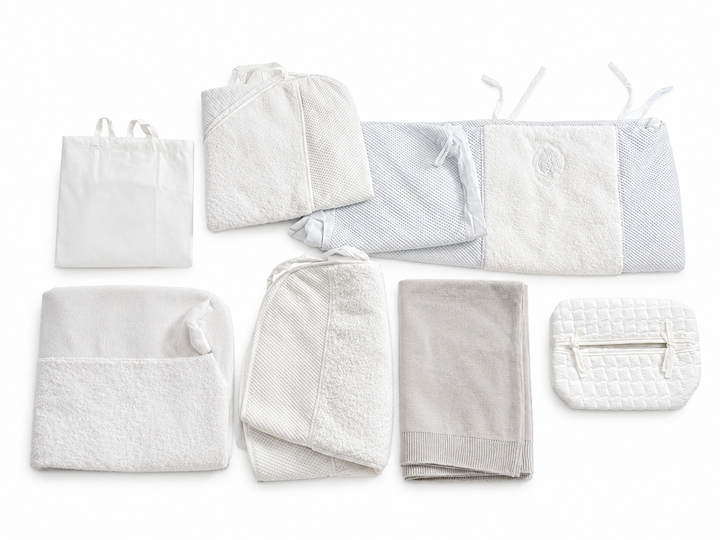 Lot of 8 Luxury Baby Nursery Items – Théophile & Patachou, Baby Bloomers & Snüz children