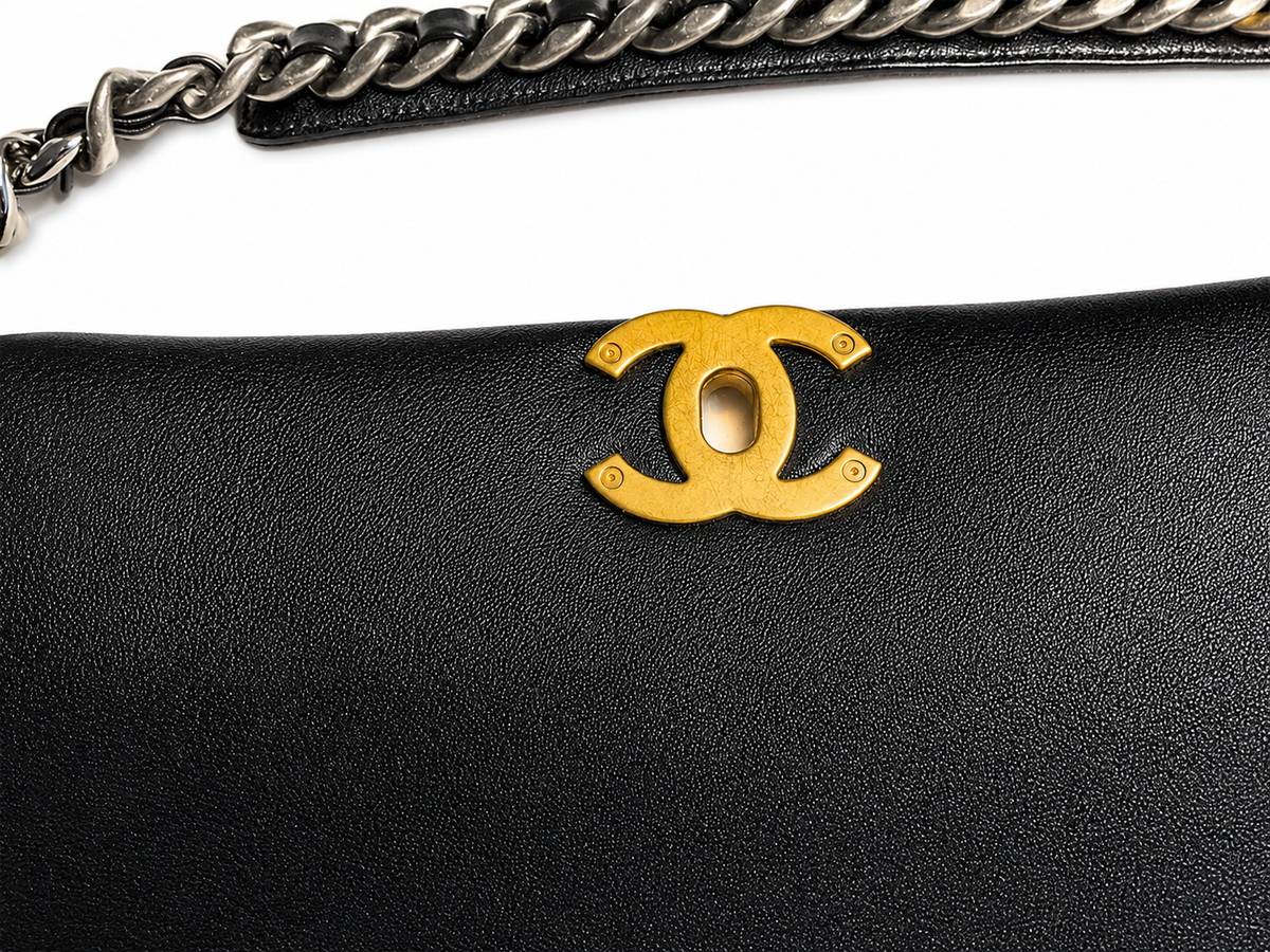 Chanel 19 Maxi Flap Bag – Black Lambskin Leather Handbag ladies