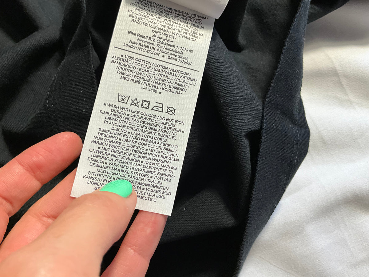 Nike Children’s Long-Sleeve Tee – Size S / 128–137 cm children