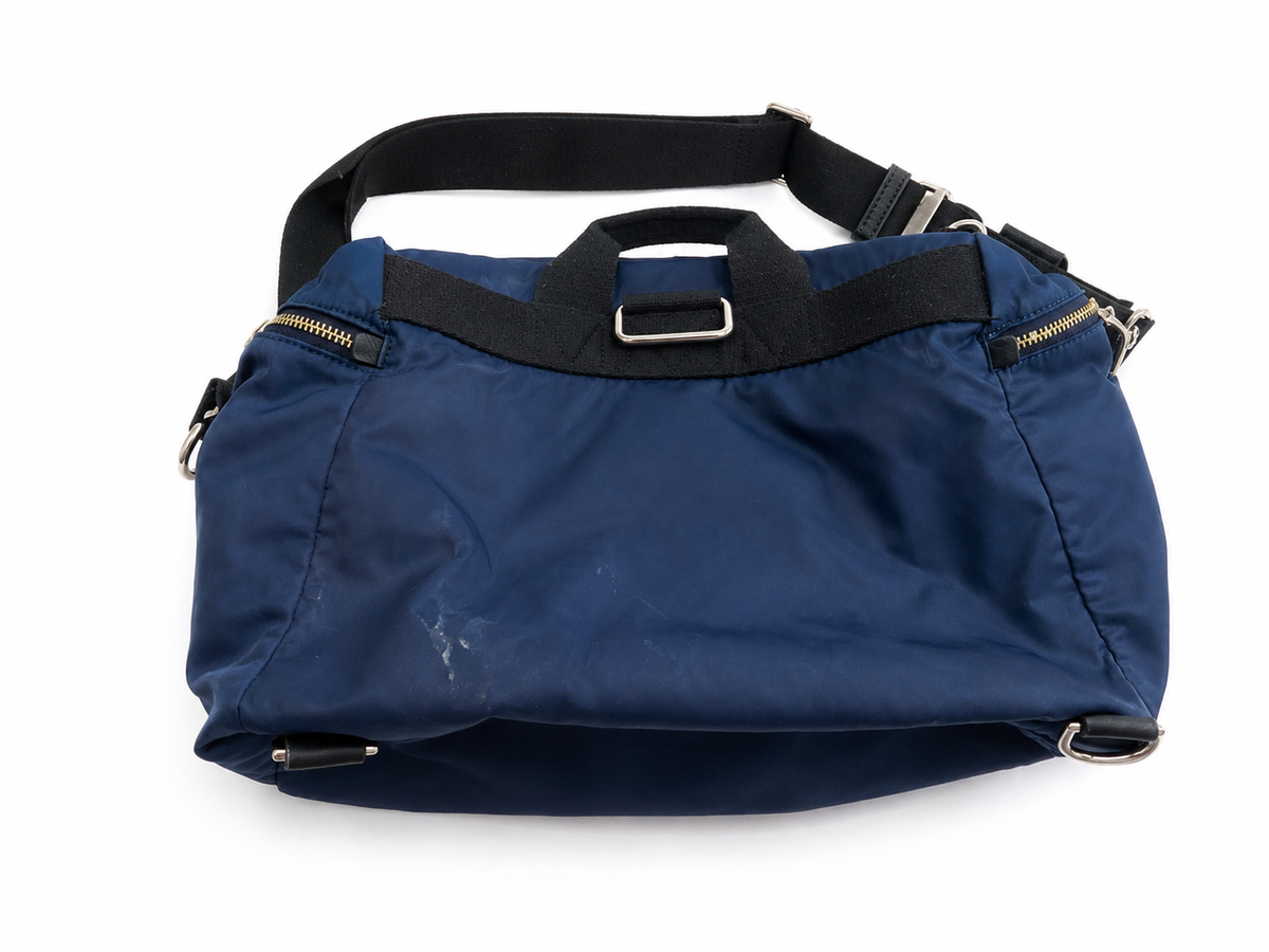 Paul Smith Waterproof Nylon Messenger / Changing Bag – Navy Blue ladies