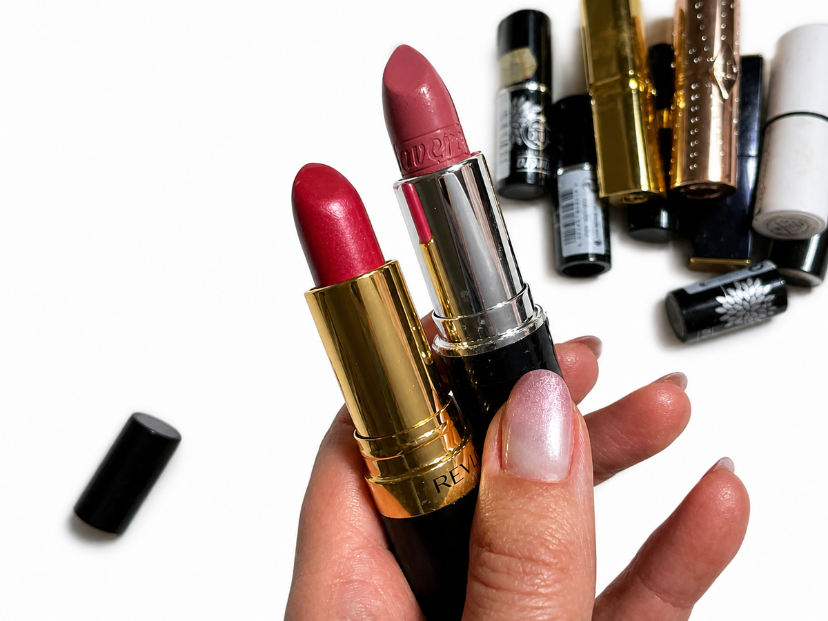 10 Lipsticks – Mixed Brands (L’Oréal, Estée Lauder, Revlon, Diego Dalla Palma, Lavera Bio, Charlotte Tilbury) ladies