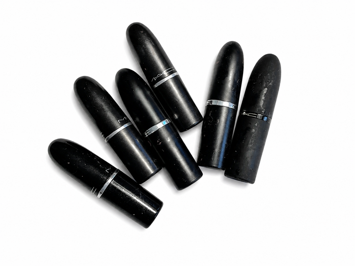 MAC Cosmetics Lipstick Collection – Lot of 5 ladies