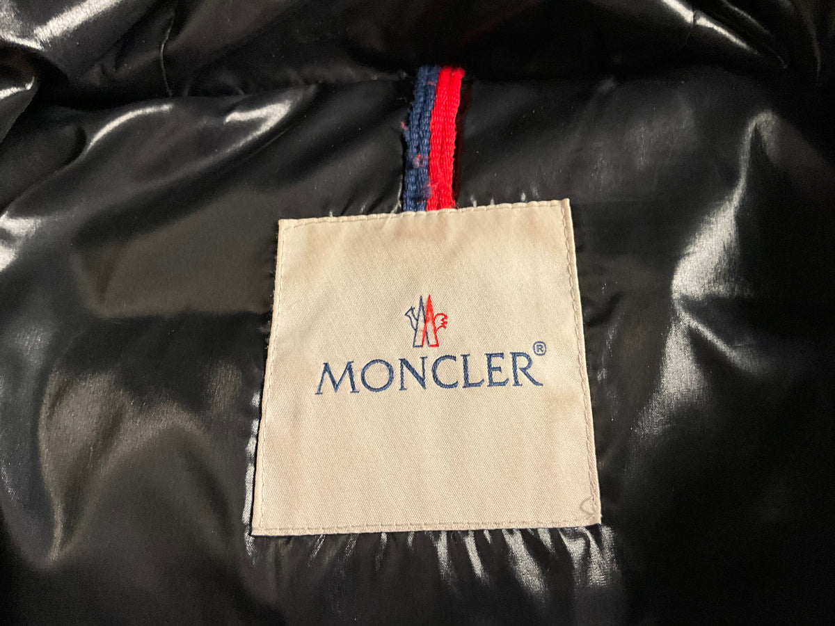 Moncler Liriope hooded down feathers jacket puffer size 2 ladies