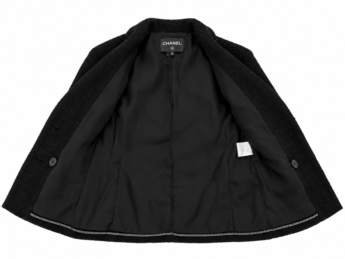 Chanel La Petite Veste Noire Black Bouclé Wool Jacket – Pre-Fall 2022/2023  – Size 40 ladies