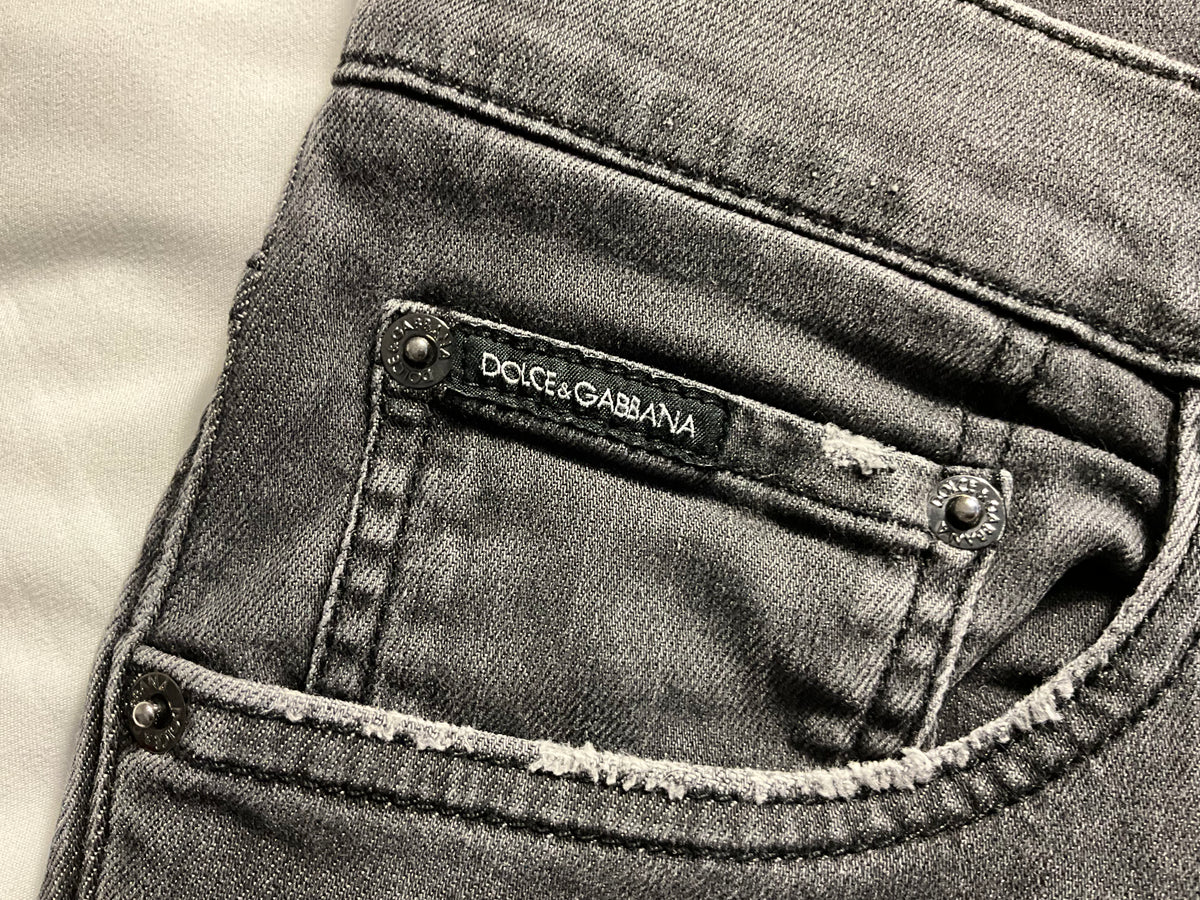 Dolce & Gabbana Men’s Grey Stone Washed Skinny Jeans – Size 50 men