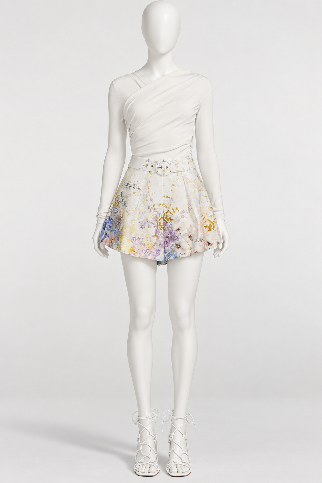 Zimmermann Rhythmic Tuck High-Waisted Floral Linen Shorts – Size 2 / UK 12  ladies