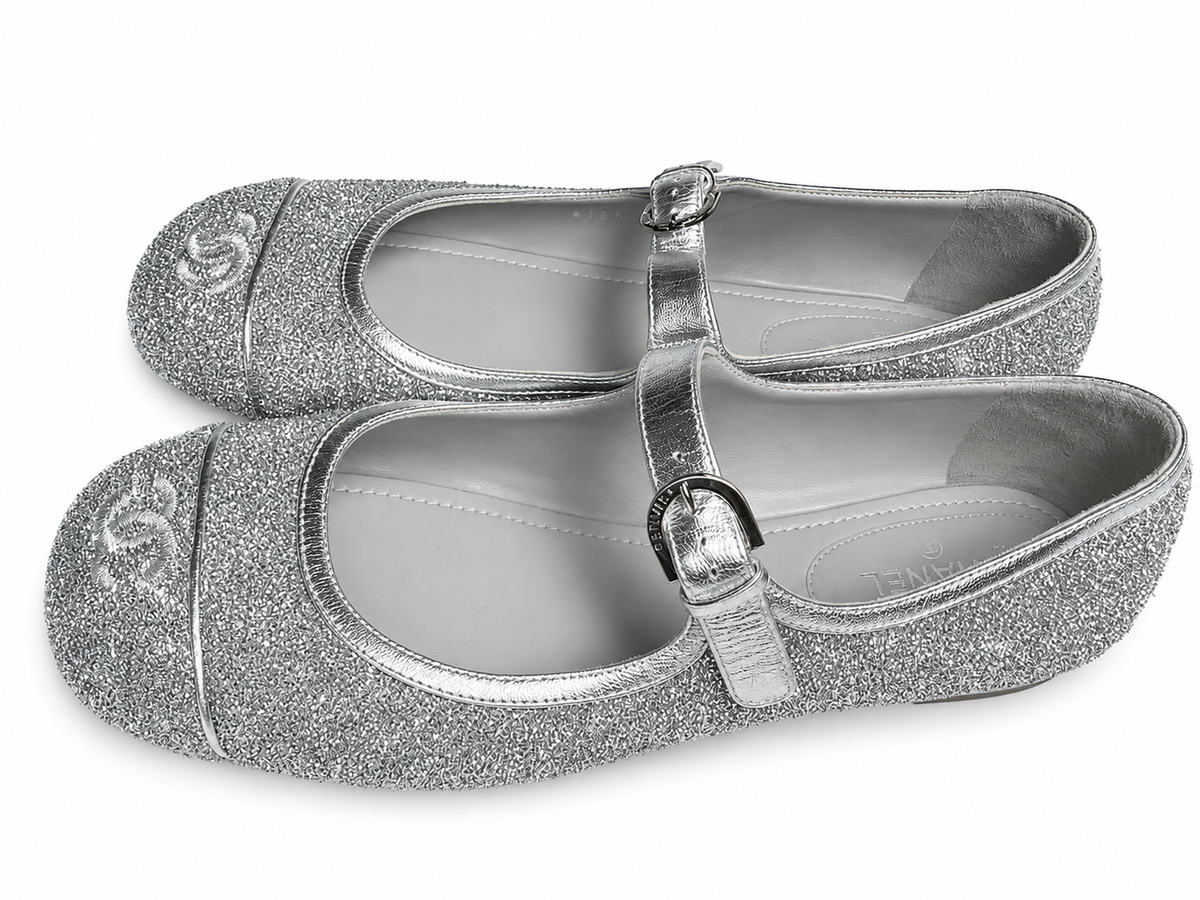 Chanel CC Cap Toe Mary Jane Flats – Silver Glitter – Size EU 38.5 ladies