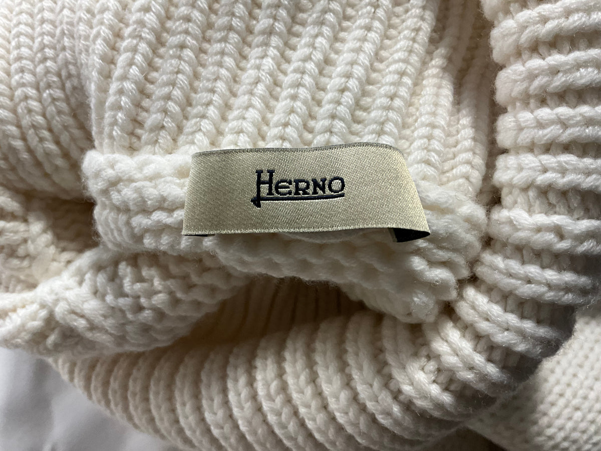 Herno White Cashmere Turtleneck Sweater Jumper Size I 38 XS ladies