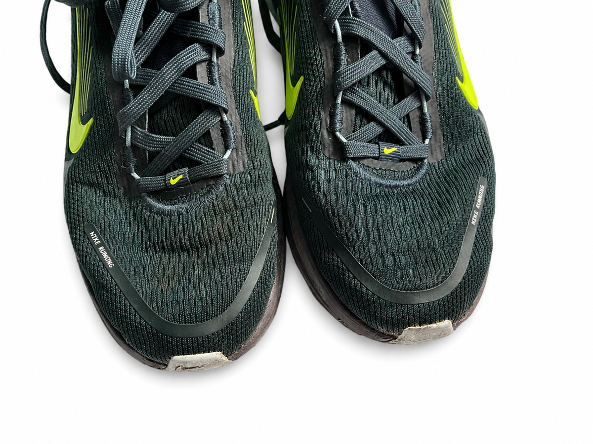 Nike ReactX Running Trainers – UK 5.5 / EU 38.5 ladies