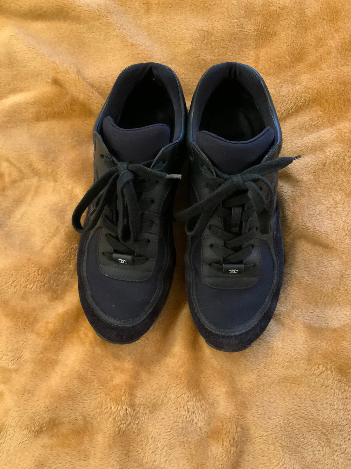 CHANEL Fabric Calfskin Suede CC Sneakers Trainers 37.5 UK4.5 US 7.5 ladies