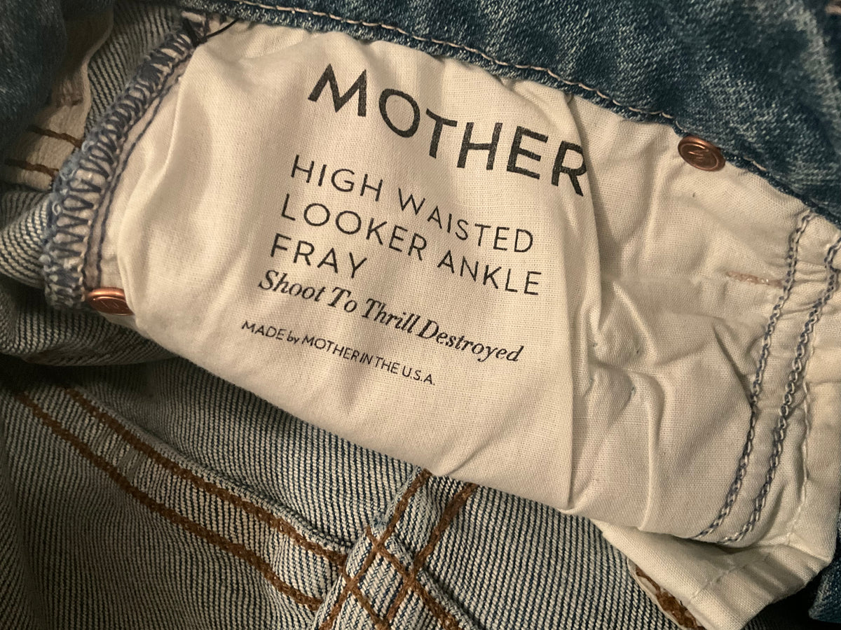 Mother High Waisted Looker Ankle Fray Jeans-Shoot To Thrill Distressed-Size 26 ladies