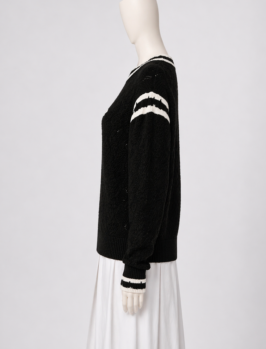 CHANEL 2022 CC Cashmere Sweater Jumper Size F 38 ladies
