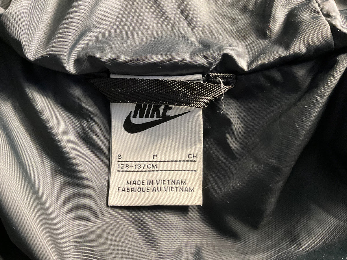 Nike Kids Sportswear Hooded Puffer Jacket – Size S / 128–137 cm children