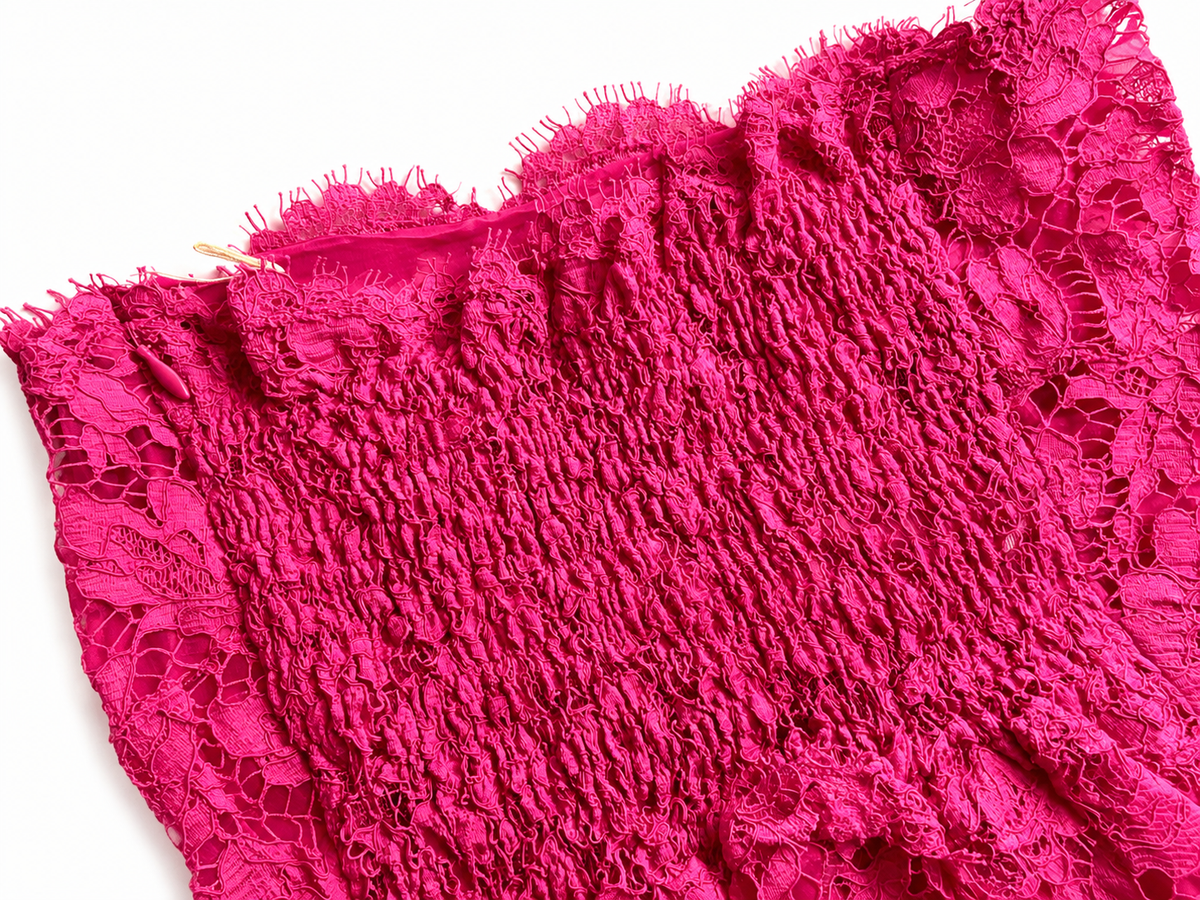 Valentino Garavani Resort 2014 Pink Scalloped Lace Strapless Top size I 40 UK 8 S small ladies