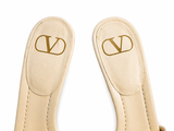 Valentino Cream Leather VLogo Signature Slide Sandals Size 38 ladies