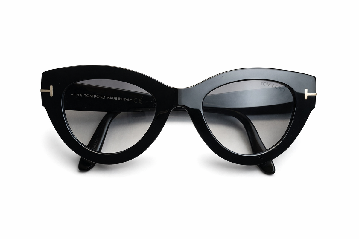 TOM FORD Slater FT0658 Black Sunglasses ladies