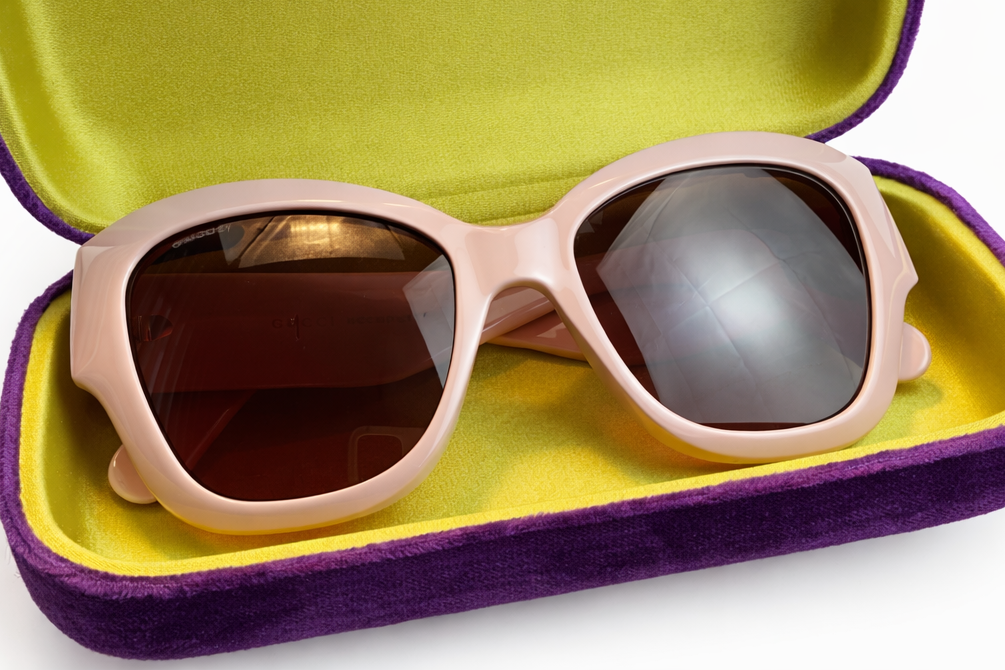 GUCCI Acetate GG Butterfly Sunglasses GG0808S in beige ladies