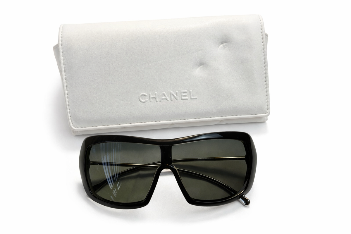 Chanel Acetate Silver Metal Shield Sunglasses 71336 Black ladies