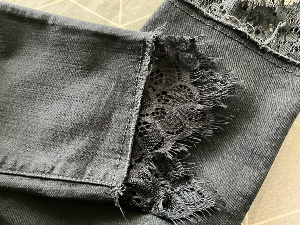 MOTHER Swooner Dagger Ankle Fray Lace Distressed Jeans High Waist Black Size 26 ladies