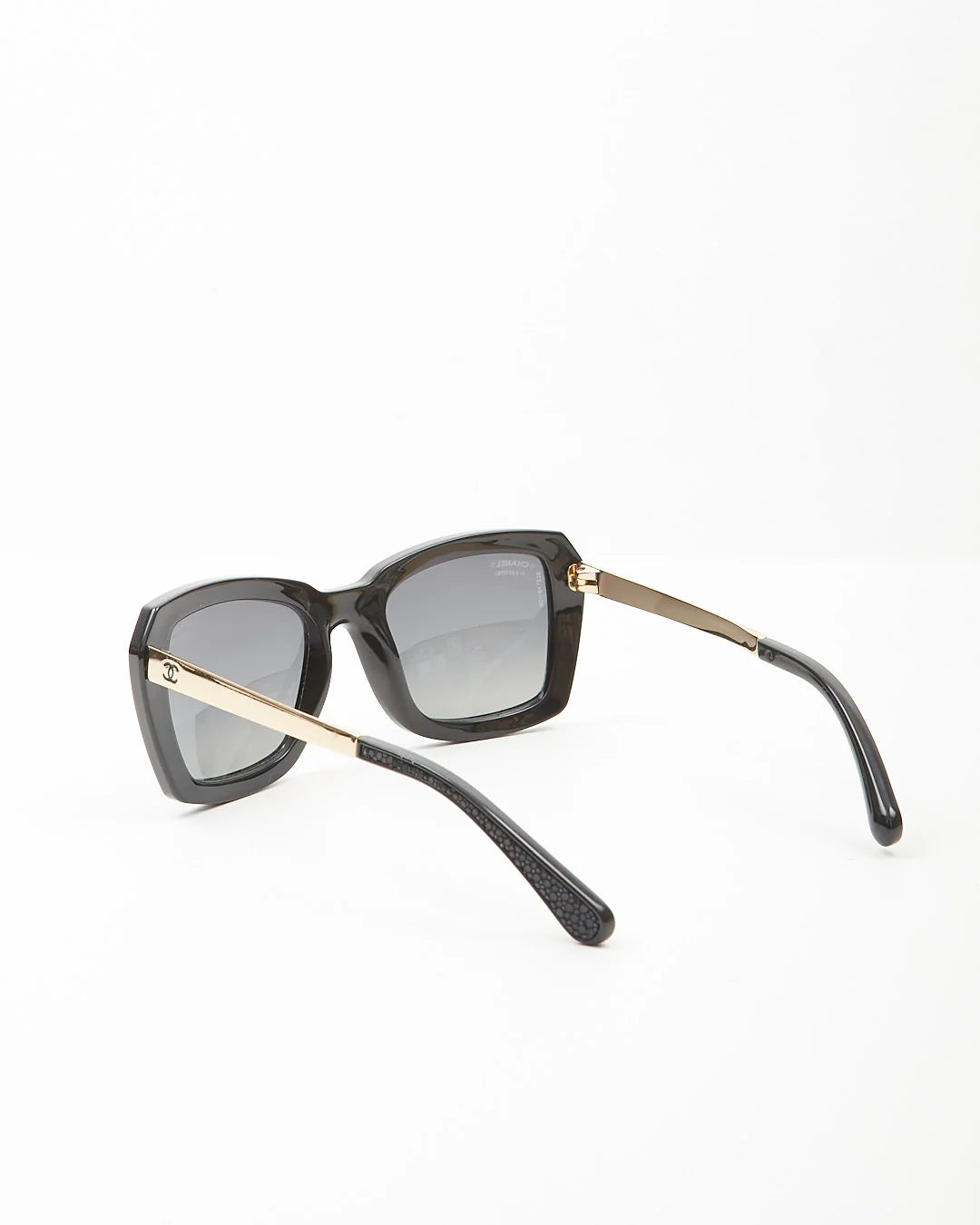 Chanel Stingray CC Polarized Sunglasses 6047-Q Black ladies
