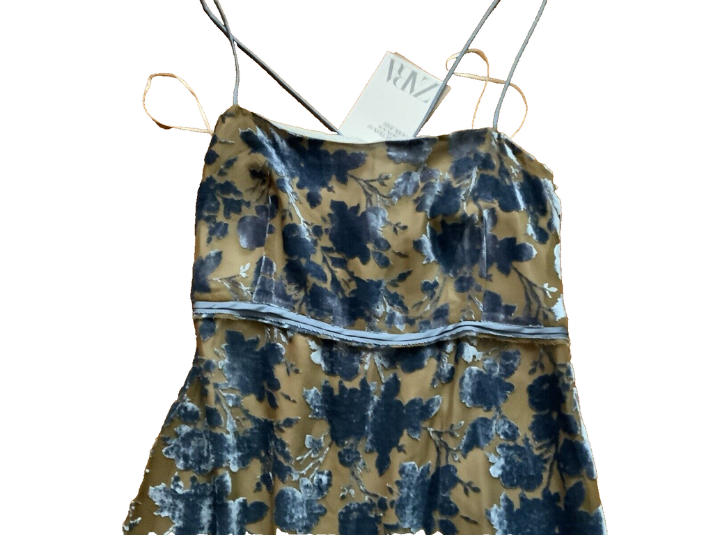 ZARA FLORAL PRINTED VELVET LIMITED MIDI DRESS Size M Medium MOST WANTE Afashionistastore ZARA FLORAL PRINTED VELVET LIMITED MIDI DRESS Size M Medium MOST WANTE Afashionistastore