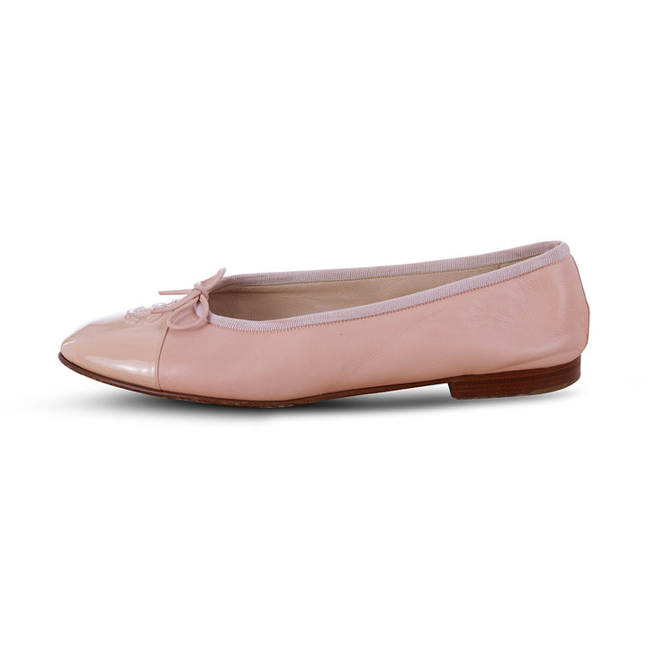 CHANEL CC CAP-TOE FLATS SHOES IN PINK SIZE 40 1/2 LADIES