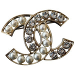Chanel large logo brooch pearls and crystals large CC JUST AMAZING LADIES